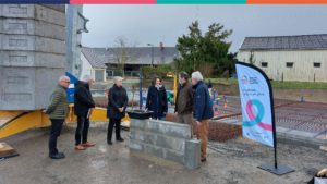Image de l'article Pose de la première pierre à Jarzé-Villages