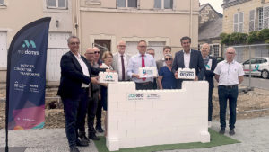 Image de l'article Pose de la 1re pierre d’un projet de renouvellement urbain à Longué-Jumelles