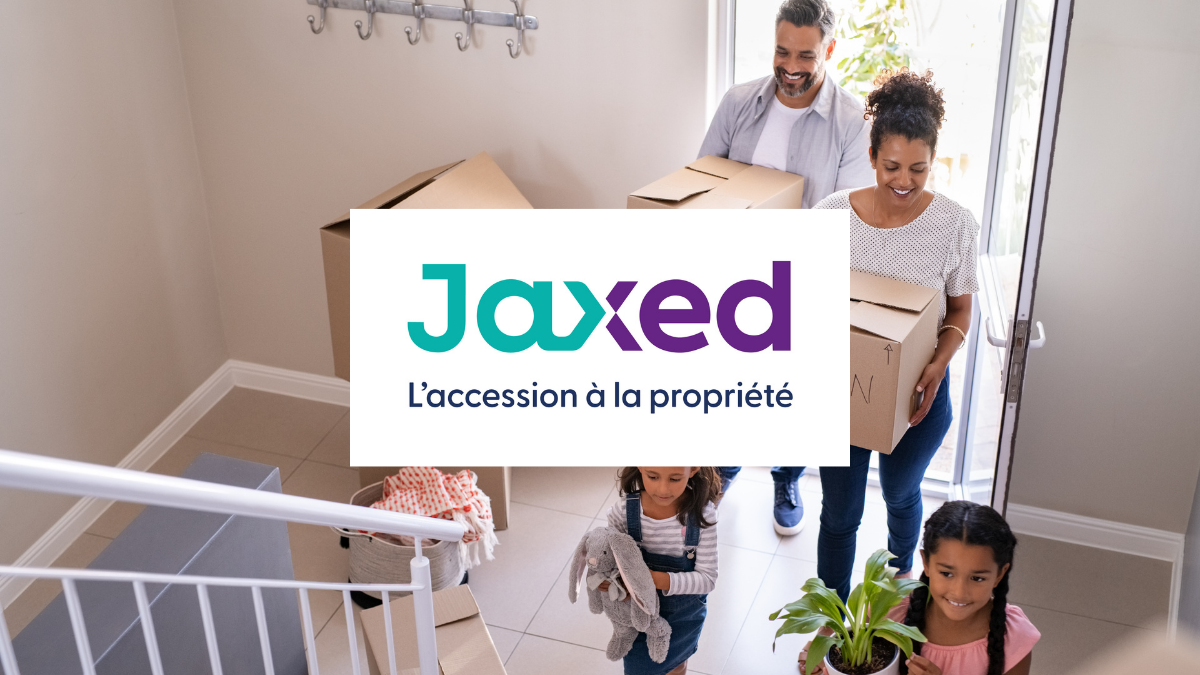 Logo de Jaxed superposé au visuel d'une famille qui emménage